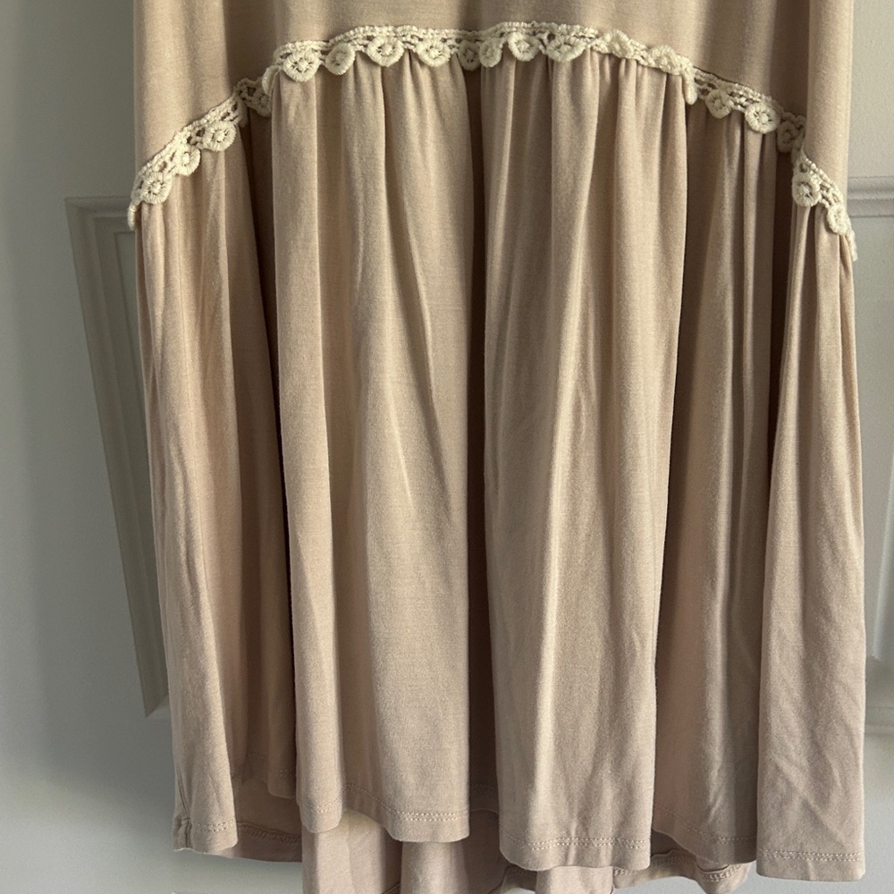 POL BOHO Sleeveless Lace-Trim Beige Swing Tank Top size small - Picture 3 of 5